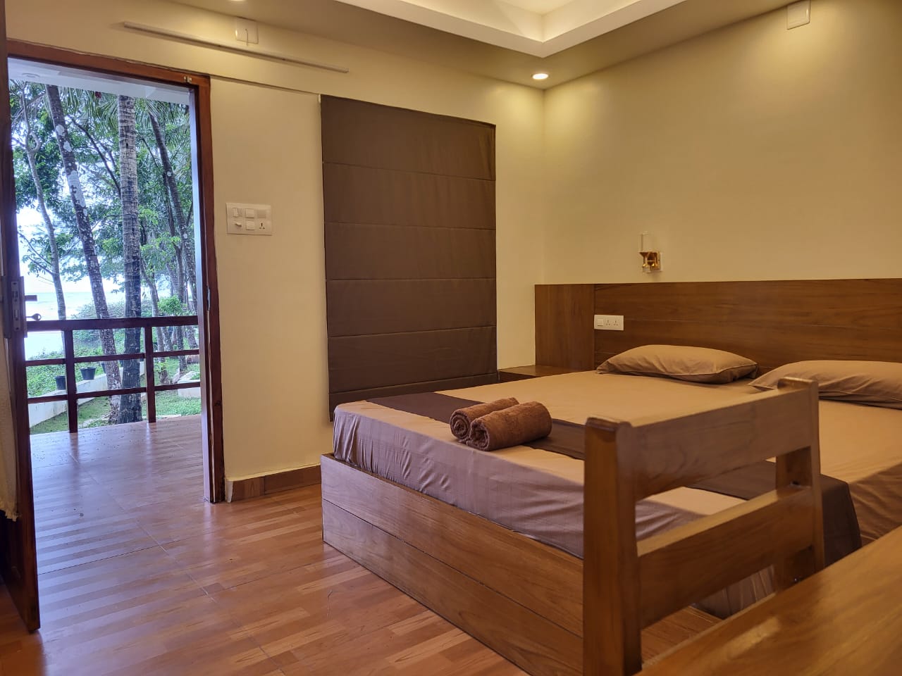 Image gallery image